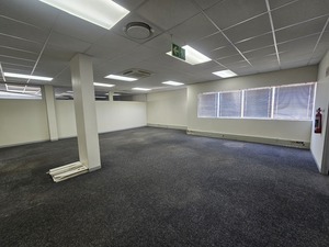 858m² Office Space to rent at Bloemhof in Bo Oakdale