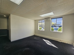 325m² Office Space to rent at Brandwacht Office Park in Brandwacht