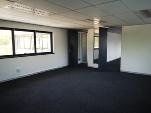 483m² Office Space to rent at Central Park - Midrand in Randjespark
