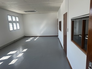 172m² Office Space to rent at Collingwood Place in Observatory