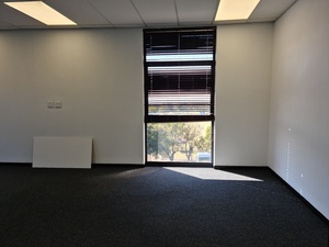 487m² Office Space to rent at Commerce Square in Sandhurst