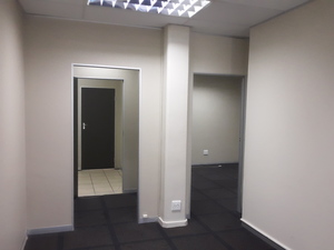152m² Office Space to rent at Ferndale Mews in Ferndale