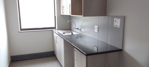 Warehouse to rent at Howick Close Waterfall Park in Vorna Valley
