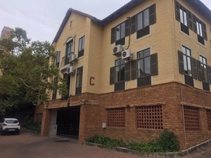 410m² Warehouse to rent at Meadowbrook Office Park Adampol in Olivedale