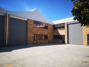 1 152m² Warehouse to rent at Saxenburg Park in Kuilsrivier