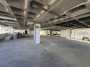 510m² Office Space to rent at Stadium On Main in Claremont