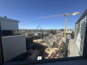 510m² Office Space to rent at Stadium On Main in Claremont