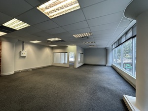 279m² Office Space to rent at 31 Martin Hammerschlag in Foreshore