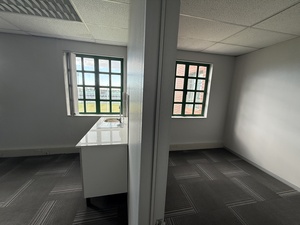 124m² Office Space to rent at Brookside Office Park in Claremont