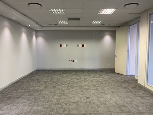287m² Office Space to rent at Design Quarter Retail Offices in Fourways