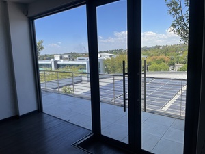 267m² Office Space to rent at Design Quarter Retail Offices in Fourways