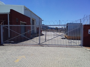 Warehouse to rent at Ikhwezi Industrial Park in Epping Industrial
