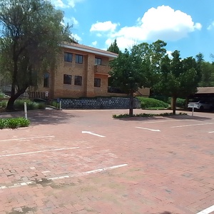 147m² Office Space to rent at Kernick House in Midrand