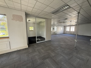 133m² Office Space to rent at PSG House - Alphen Office Park in Constantia
