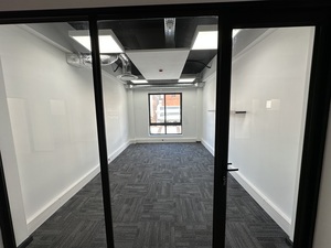 115m² Retail Shops to rent at 172 Long Street in Cape Town CBD