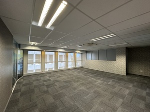 762m² Office Space to rent at Thomas Pattullo in Foreshore