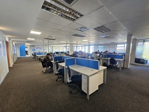 836m² Office Space to rent at Tygerberg Park in Plattekloof
