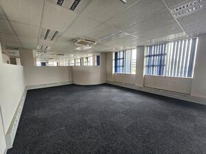 1 043m² Office Space to rent at Louwville Place in Bellville CBD