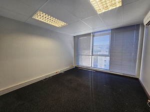 632m² Office Space to rent at Avanti Office Park in Tygervalley Waterfront