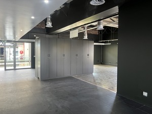 267m² Office Space to rent at Design Quarter Retail Offices in Fourways