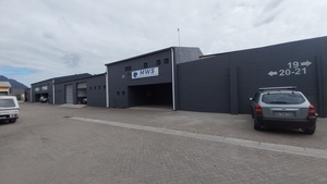 Warehouse to rent at Gunners Factory Park in Epping Industrial
