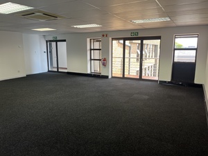 120m² Office Space to rent at Hurlingham Office Park in Hurlingham