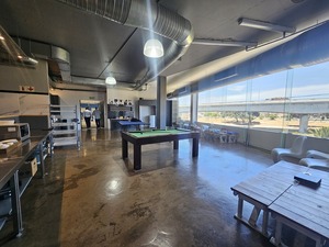 3 200m² Office Space to rent at Northgate Park Section Street in Paarden Eiland