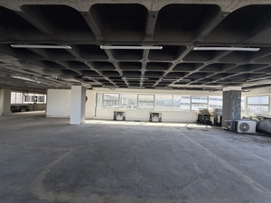 510m² Office Space to rent at Stadium On Main in Claremont