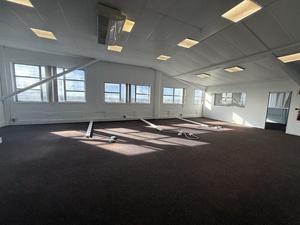 477m² Office Space to rent at The Waverley Business Park in Observatory