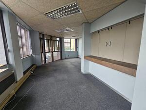 794m² Office Space to rent at Louwville Place in Bellville CBD