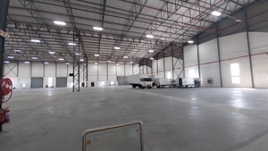 Warehouse to rent at 32 Montreal Drive in Airport Industria