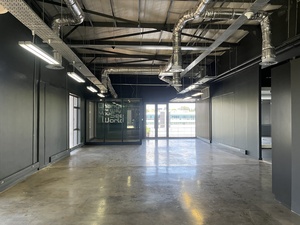 267m² Office Space to rent at Design Quarter Retail Offices in Fourways