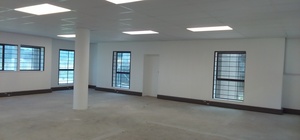 3 949m² Office Space to rent at Howick Close in Vorna Valley