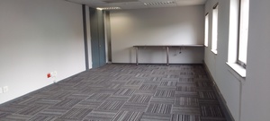 Warehouse to rent at Howick Close Waterfall Park in Vorna Valley