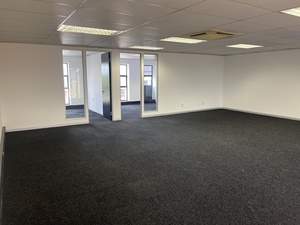 120m² Office Space to rent at Hurlingham Office Park in Hurlingham