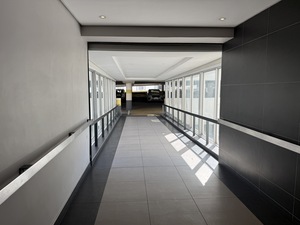 510m² Office Space to rent at Stadium On Main in Claremont