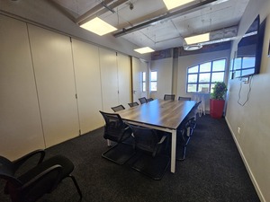 886m² Office Space to rent at Waterhouse Place (ex PWC Building) in Century City