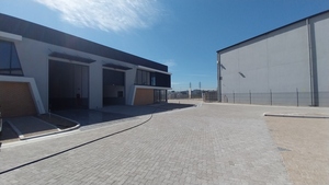 654m² Warehouse to rent at Winelands Close Business Park 2 in Stikland