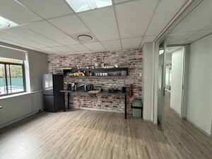 310m² Office Space to rent at Boundary Terraces in Newlands