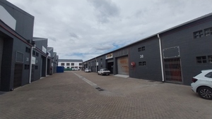 Warehouse to rent at Gunners Factory Park in Epping Industrial