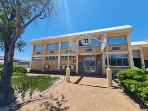 Warehouse to rent at Montague Gardens Industrial Park in Montague Gardens