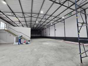 776m² Warehouse to rent at Sapphire Business Park in Bellville South Industria
