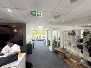 653m² Office Space to rent at Sunclare in Claremont