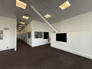 477m² Office Space to rent at The Waverley Business Park in Observatory