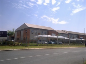 550m² Warehouse to rent at Celtis Business Park in Stormill