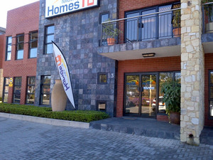 278m² Office Space to rent at Carlswald Decor Centre in Halfway Gardens