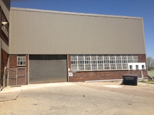1 908m² Warehouse to rent at Meadowbrook in Meadowbrook
