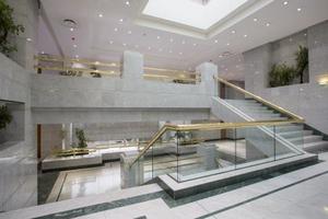 114m² Office Space to rent at Gallagher Estate in Gallagher Estate