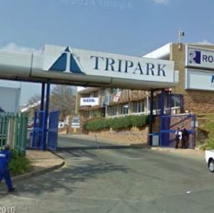 512m² Warehouse to rent at Tri Park Offices in Eastgate
