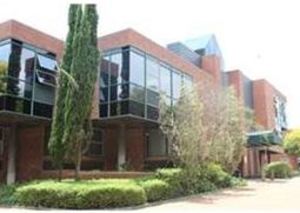 665m² Office Space to rent at Oakfields in Ferndale